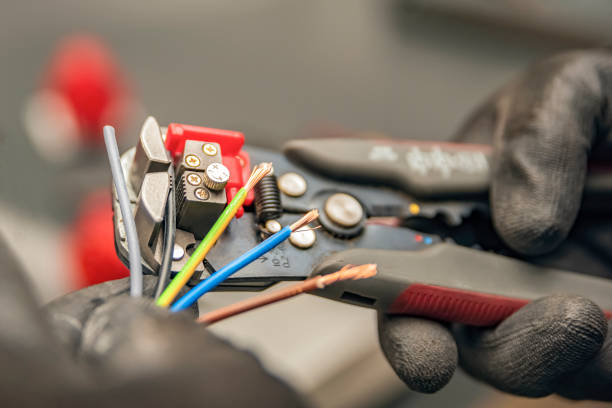 Best Electrical Contractors for Businesses  in Wellington, FL